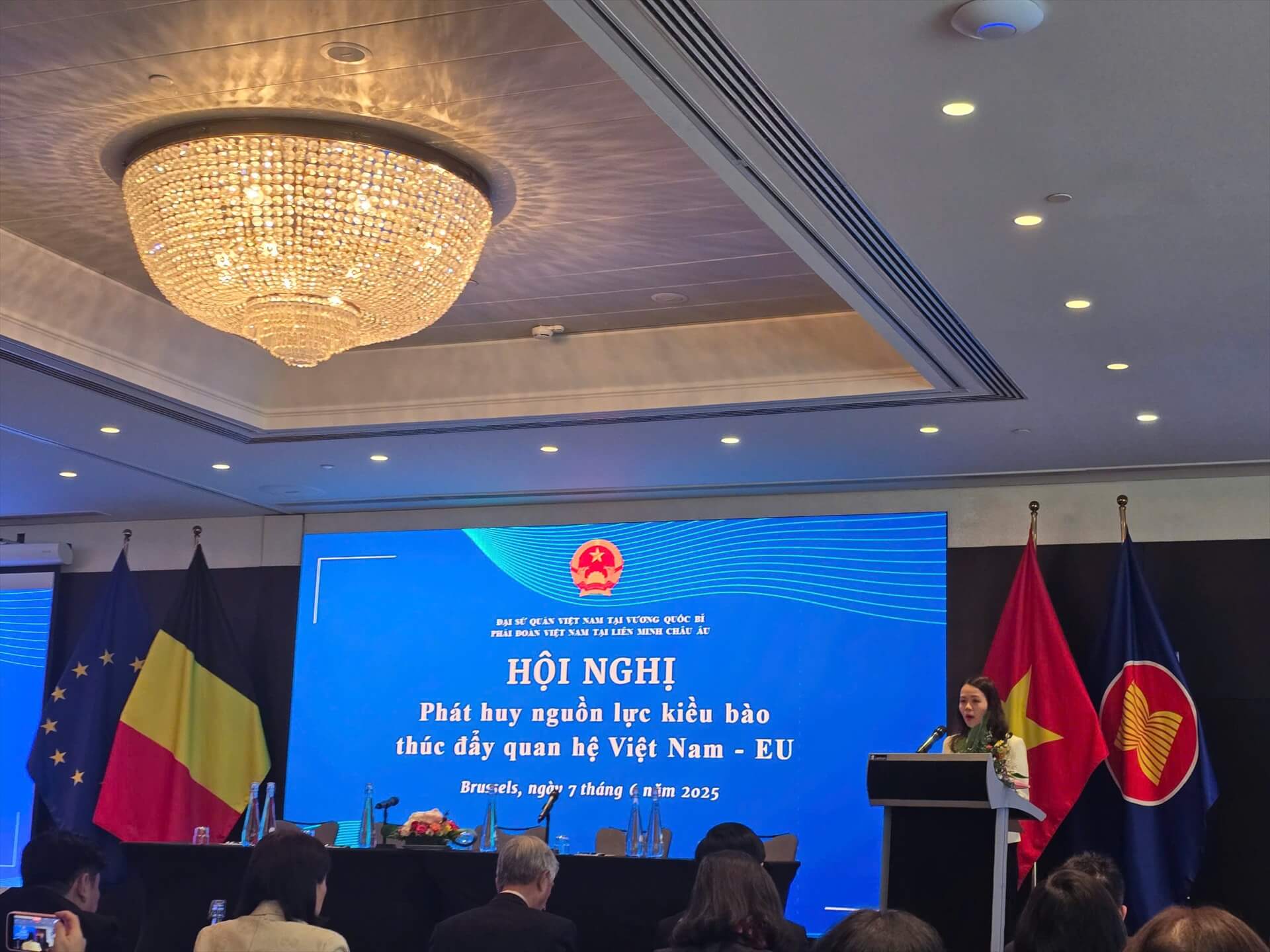 iSolution Logistics at Vietnam EU relations conference in Brussels